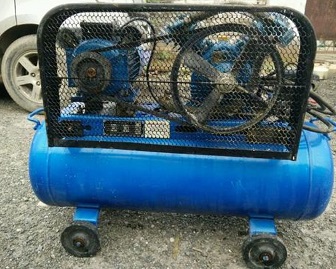 V 0.17 / 8 air compressor